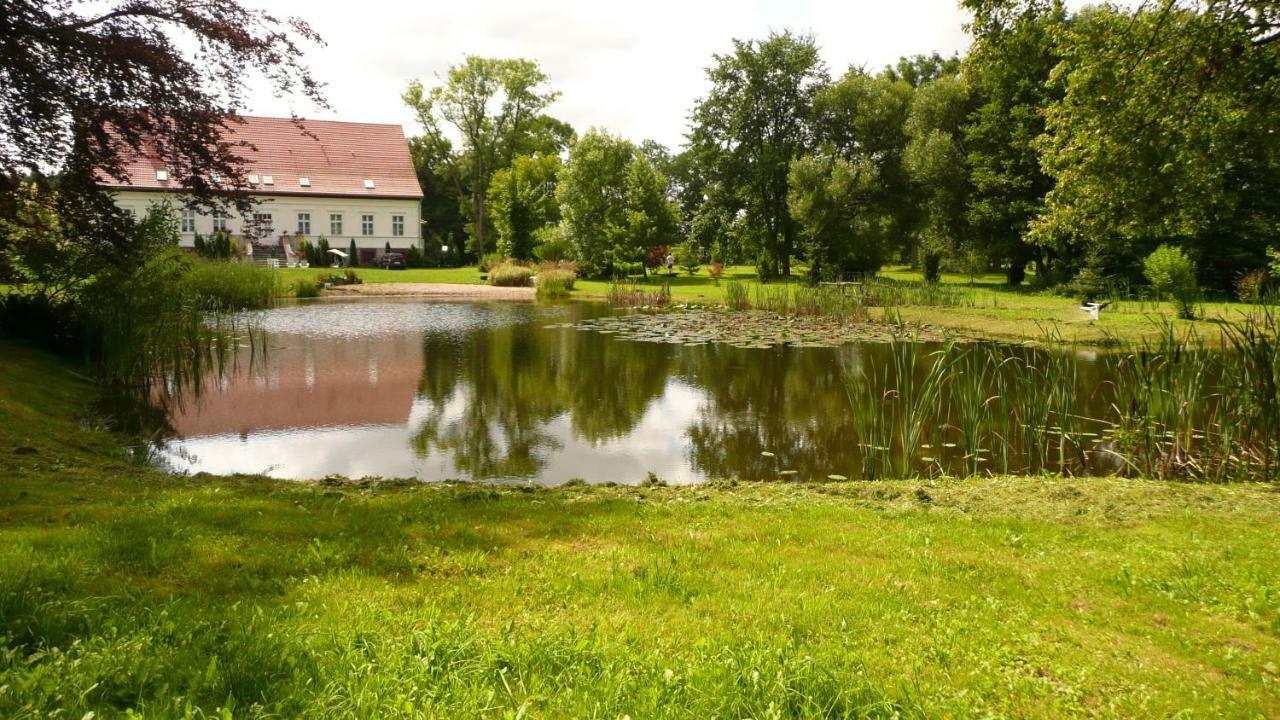 Miodowy Dwor Villa Rusinowo  Kültér fotó